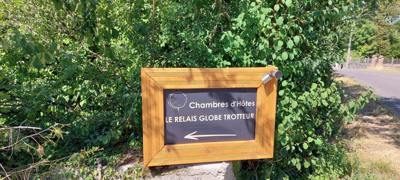 Chambres D'Hotes Le Relais Globe Trotteur Montaigu  Bagian luar foto