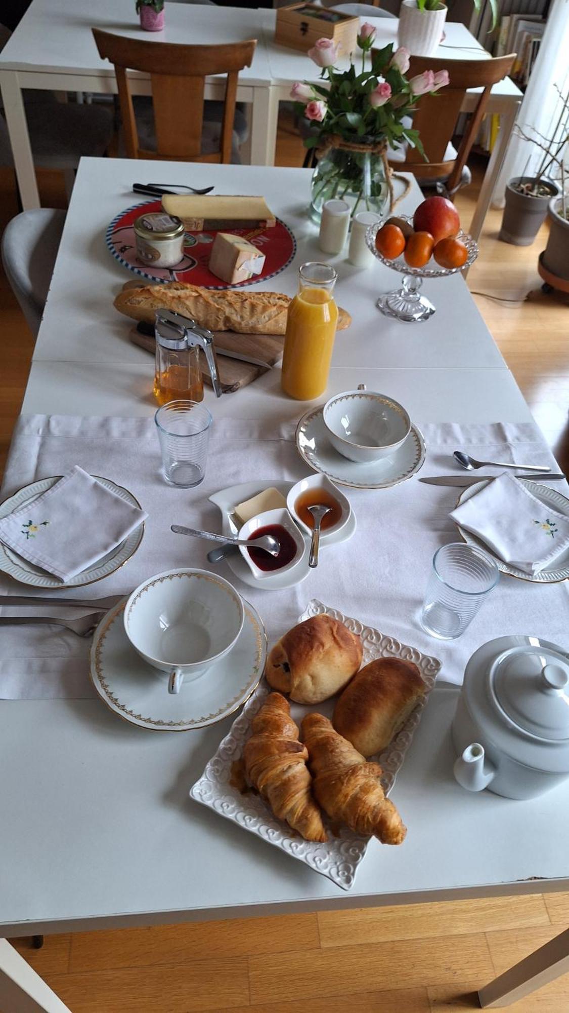 Chambres D'Hotes Le Relais Globe Trotteur Montaigu  Bagian luar foto