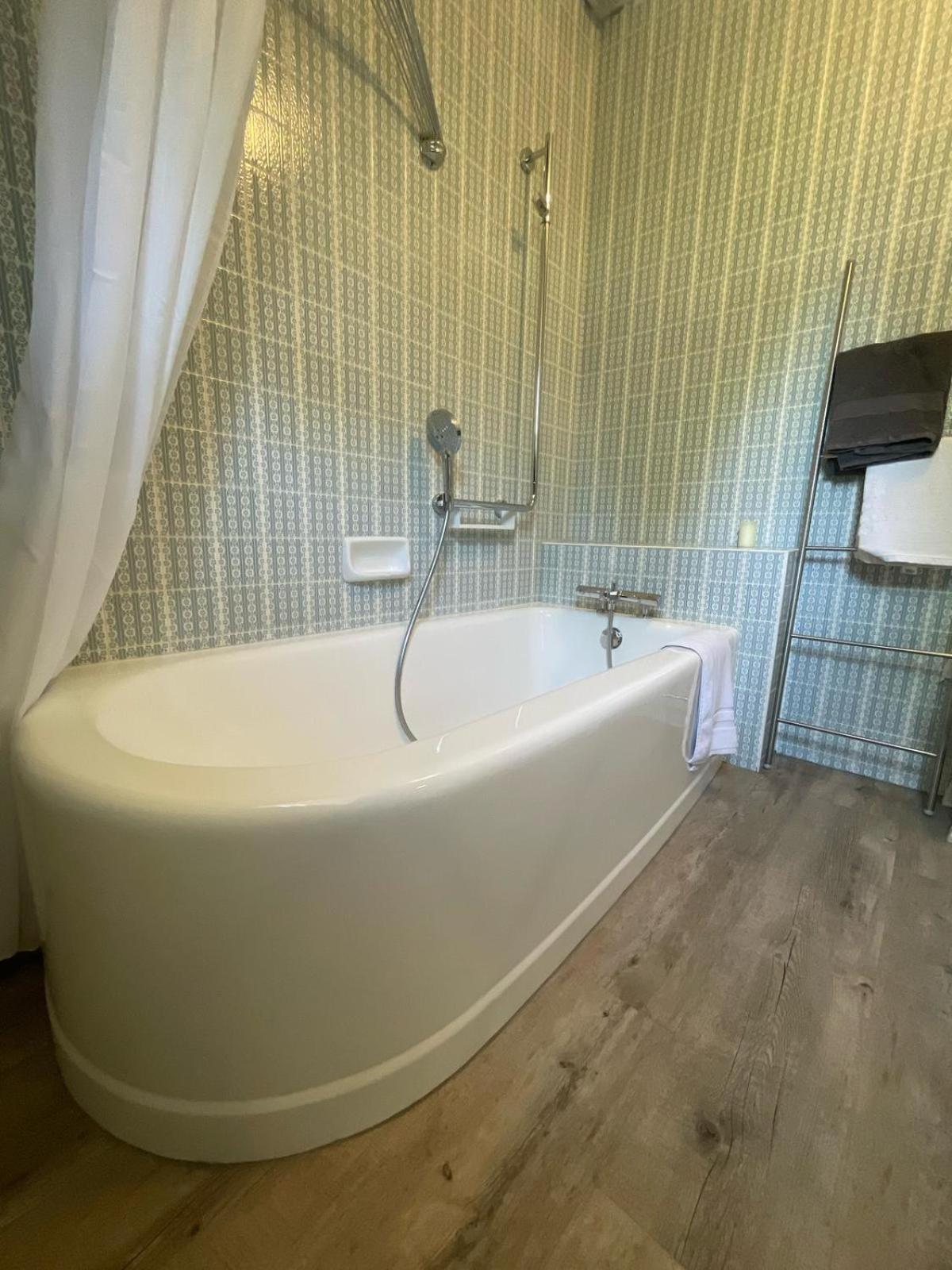 Chambres D'Hotes Le Relais Globe Trotteur Montaigu  Bagian luar foto