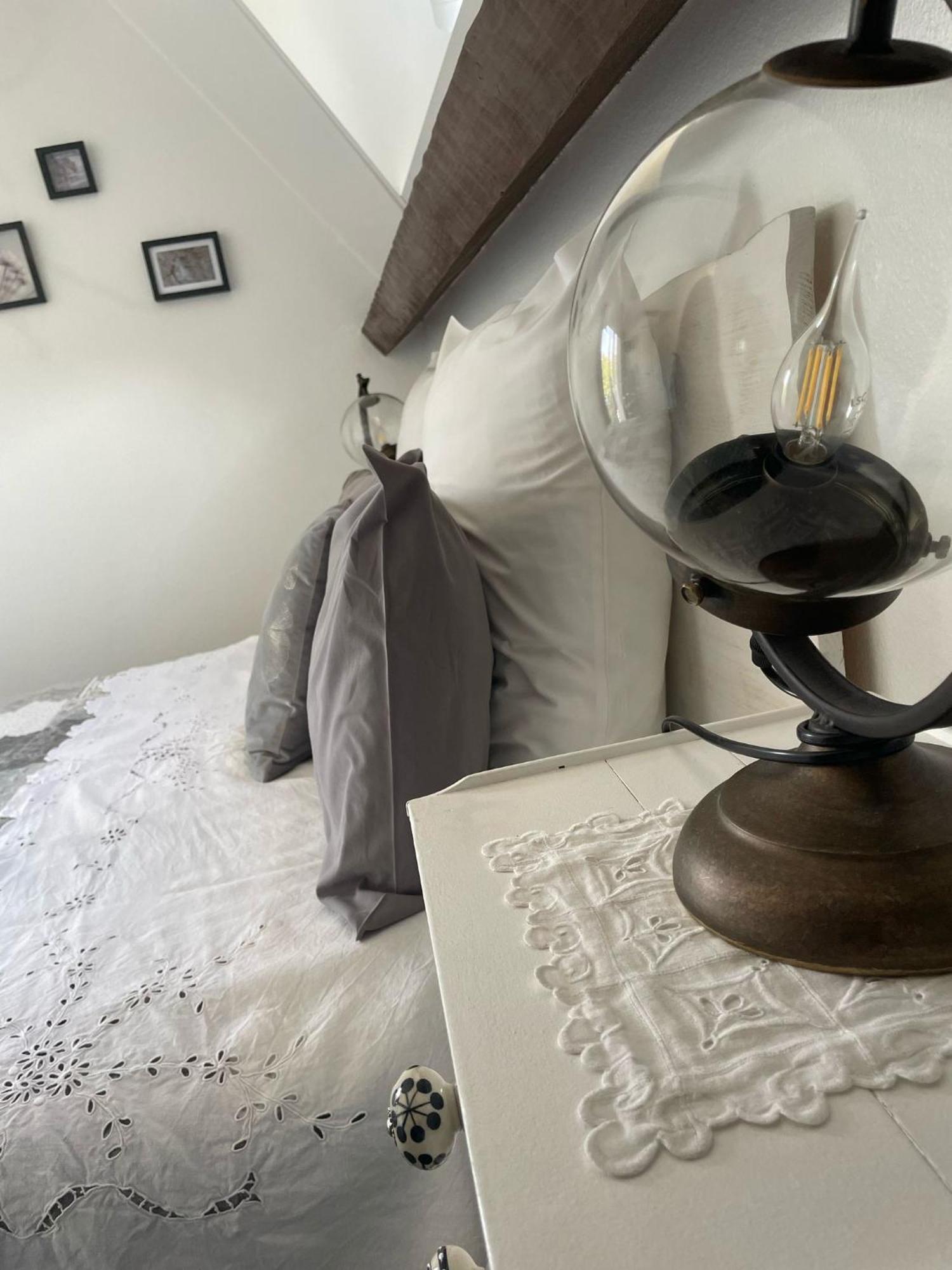 Chambres D'Hotes Le Relais Globe Trotteur Montaigu  Bagian luar foto
